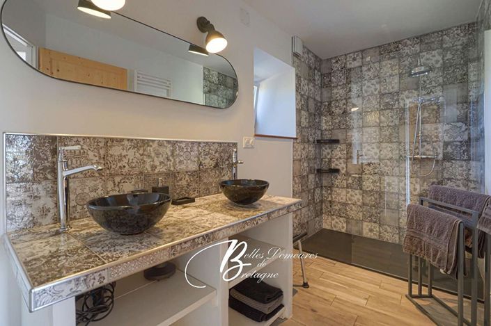 Image No.8-9 Bed House for sale