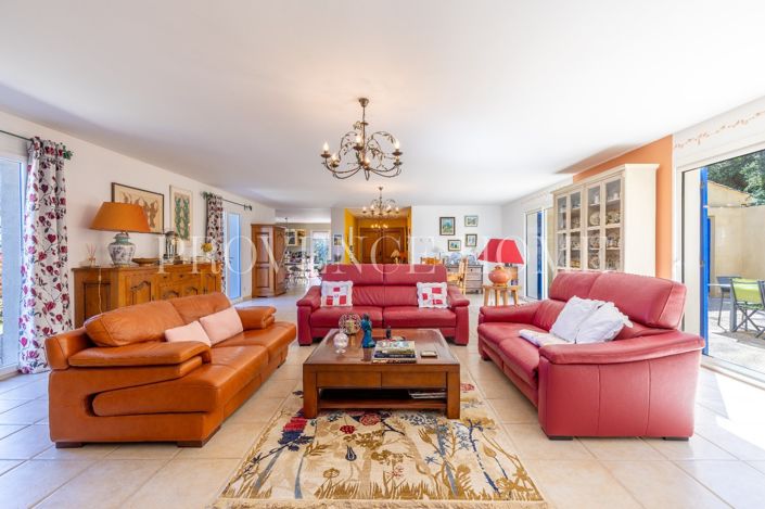 Image No.5-3 Bed House for sale