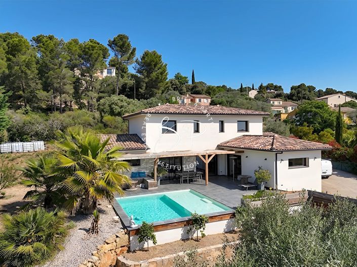 Image No.18-5 Bed House for sale