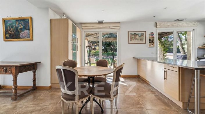 Image No.10-5 Bed House for sale