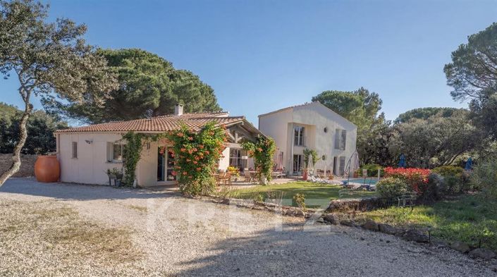 Image No.21-5 Bed House for sale