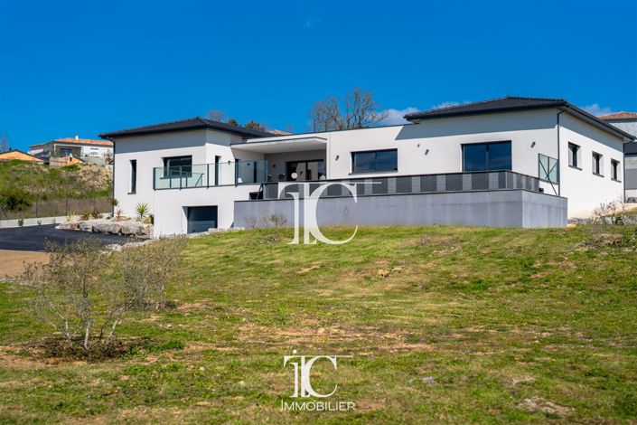 Image No.32-3 Bed House for sale