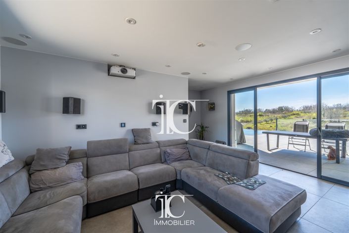 Image No.4-3 Bed House for sale