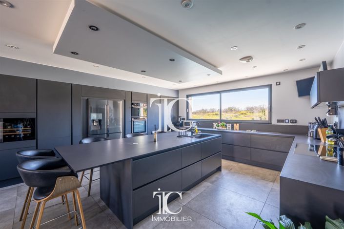 Image No.5-3 Bed House for sale