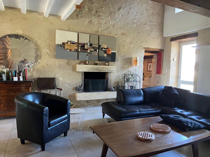 Image No.10-9 Bed House for sale