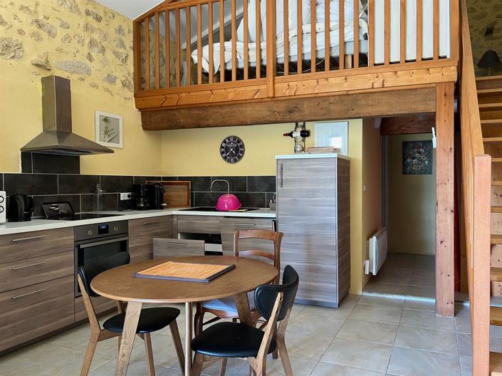 Image No.18-9 Bed House for sale