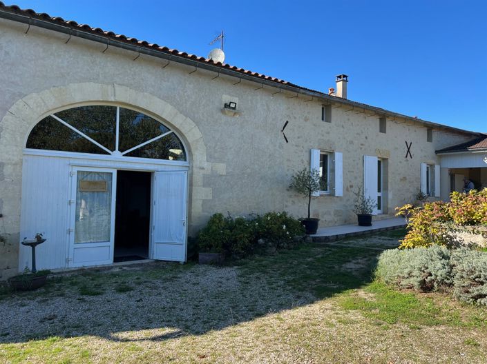 Image No.3-9 Bed House for sale