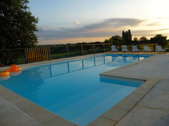 Image No.5-9 Bed House for sale