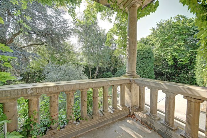 Image No.2-Propriété de 5 chambres à vendre à Louveciennes