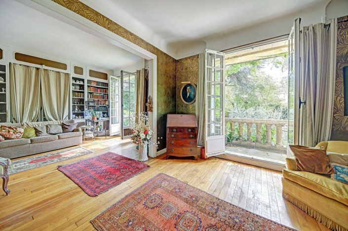 Image No.6-Propriété de 5 chambres à vendre à Louveciennes