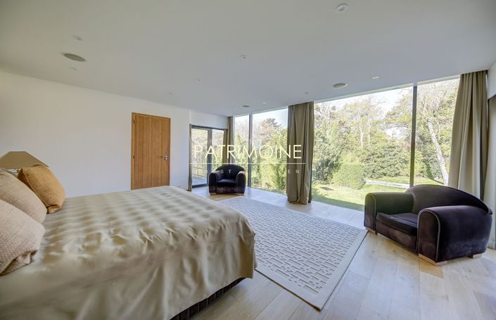 Image No.10-5 Bed House for sale