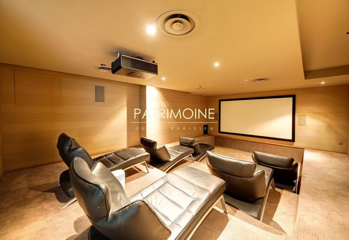 Image No.16-5 Bed Property for sale