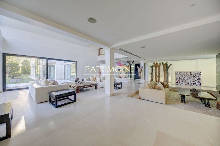 Image No.4-5 Bed House for sale