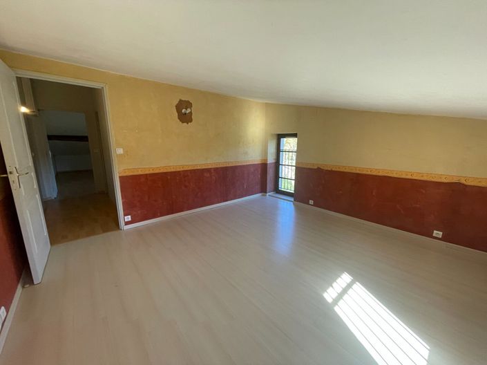 Image No.11-4 Bed House for sale