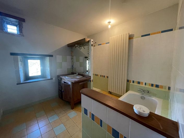 Image No.13-4 Bed House for sale