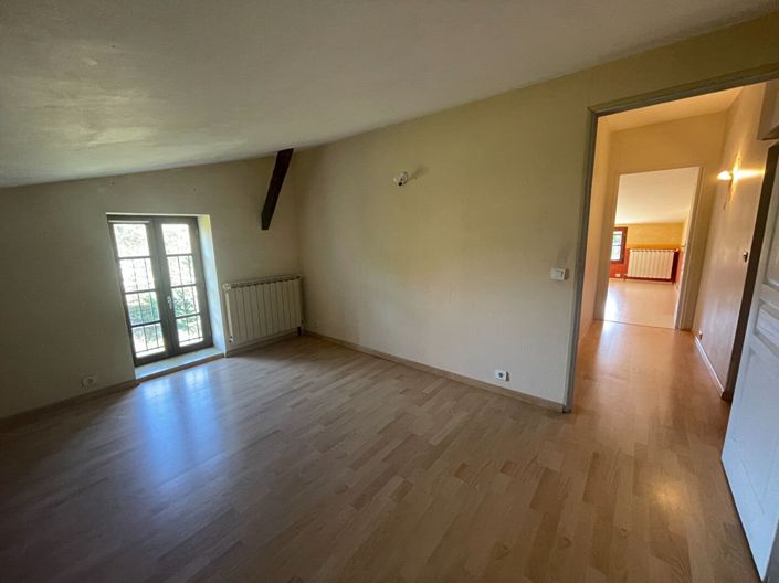 Image No.16-4 Bed House for sale