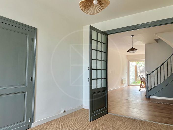 Image No.6-3 Bed House for sale