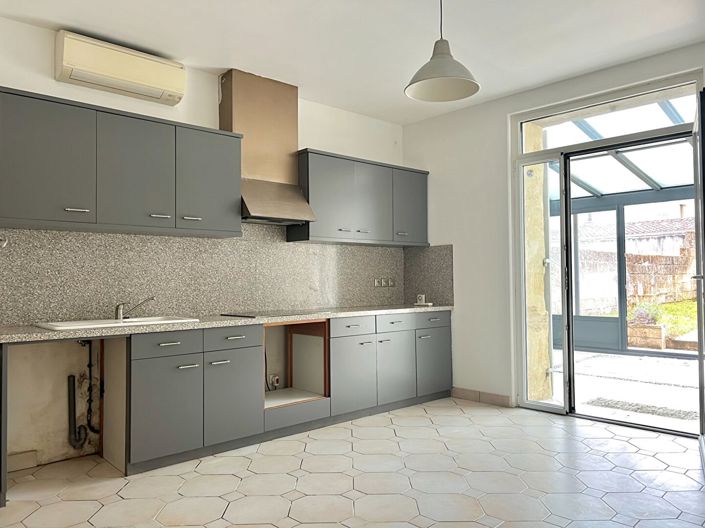 Image No.5-3 Bed House for sale