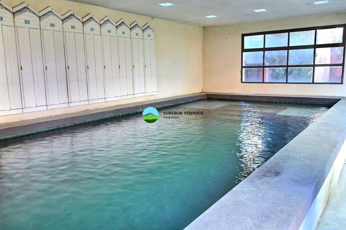 Image No.5-8 Bed House for sale