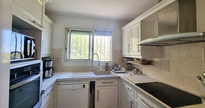 Image No.5-Maison de 4 chambres à vendre à Saint-Raphael