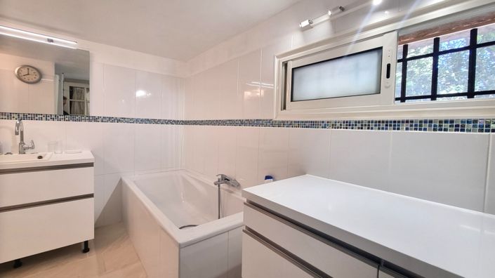 Image No.7-Maison de 4 chambres à vendre à Saint-Raphael