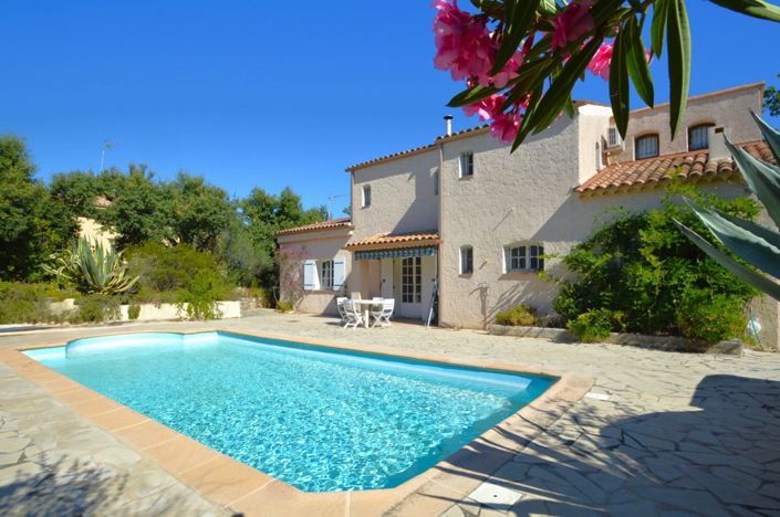 Image No.5-Maison de 5 chambres à vendre à Saint-Raphael