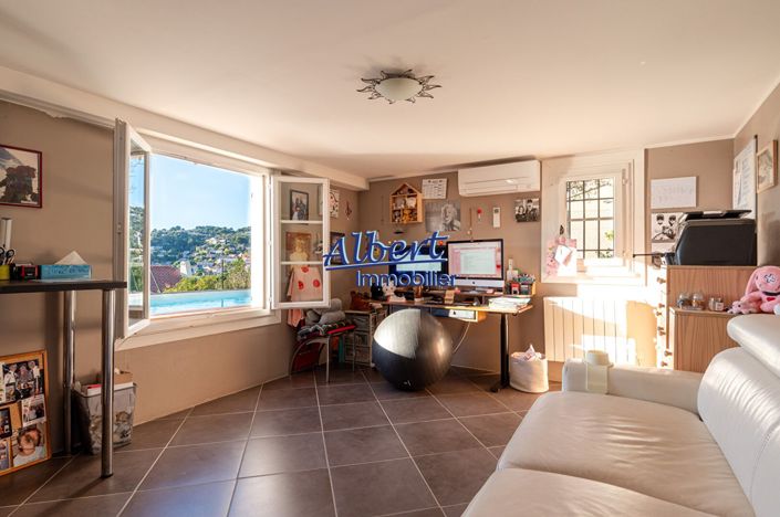 Image No.15-4 Bed House for sale