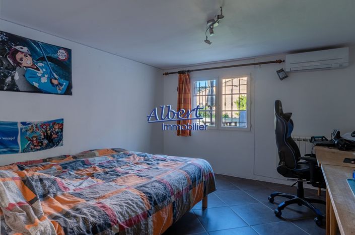 Image No.16-4 Bed House for sale