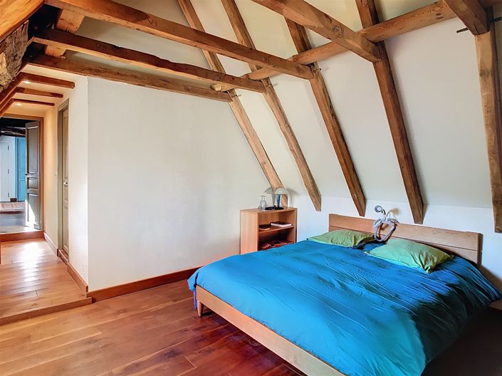 Image No.10-4 Bed House for sale