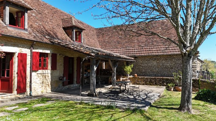 Image No.3-4 Bed House for sale