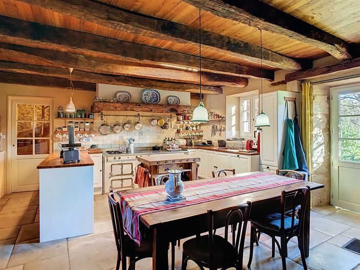 Image No.8-4 Bed House for sale