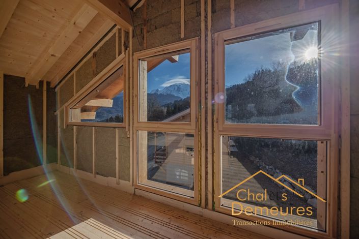 Image No.4-5 Bed House for sale