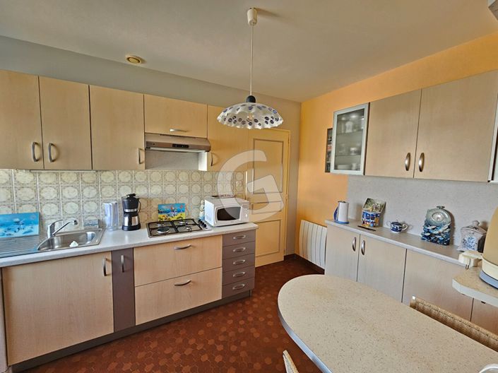 Image No.7-2 Bed House for sale