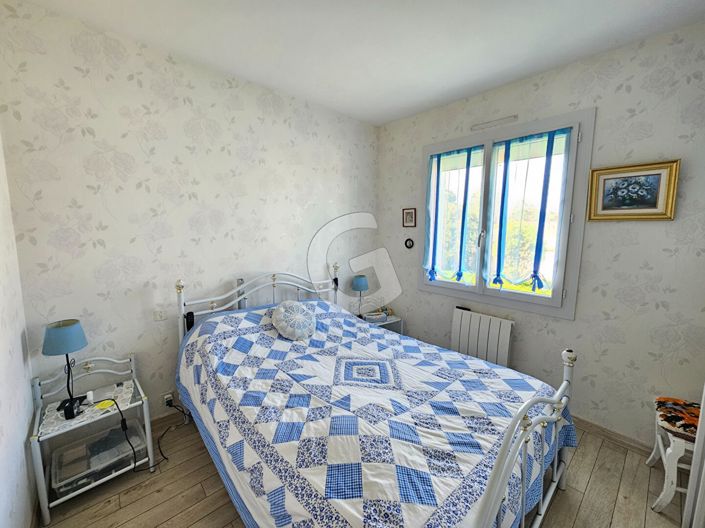 Image No.9-2 Bed House for sale