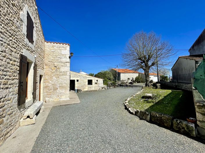 Image No.2-2 Bed House for sale