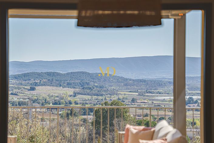 Image No.18-5 Bed House for sale