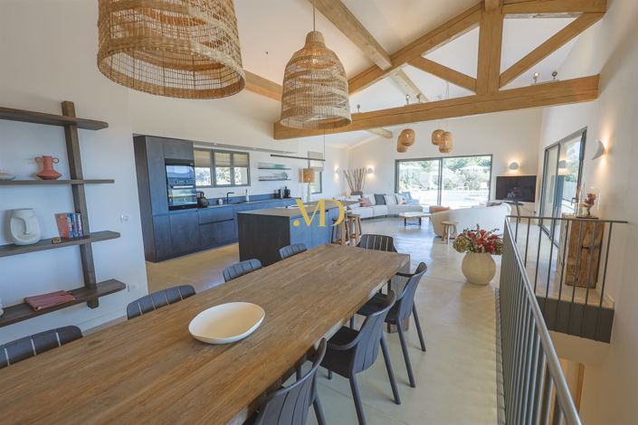 Image No.23-5 Bed House for sale