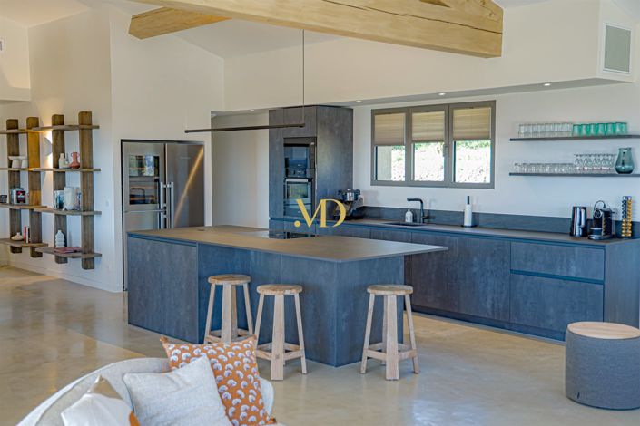 Image No.27-5 Bed House for sale