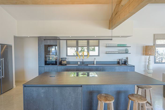 Image No.31-5 Bed House for sale