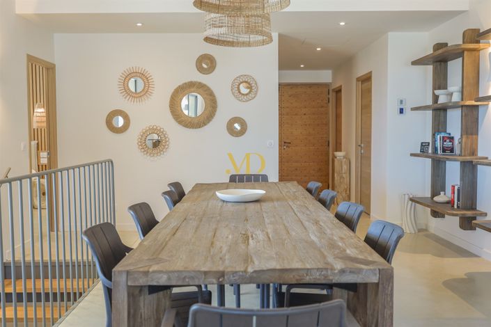 Image No.33-5 Bed House for sale