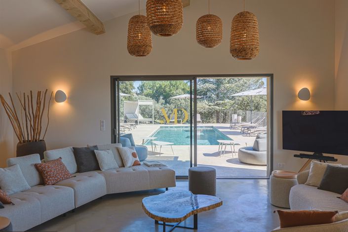 Image No.42-5 Bed House for sale