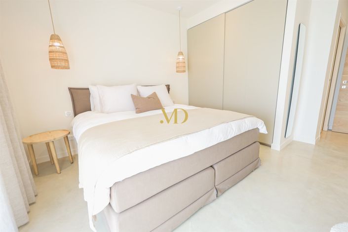 Image No.50-5 Bed House for sale