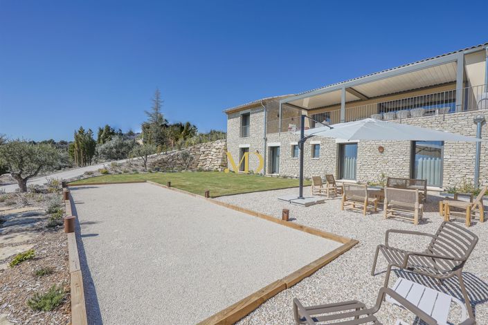 Image No.8-5 Bed House for sale