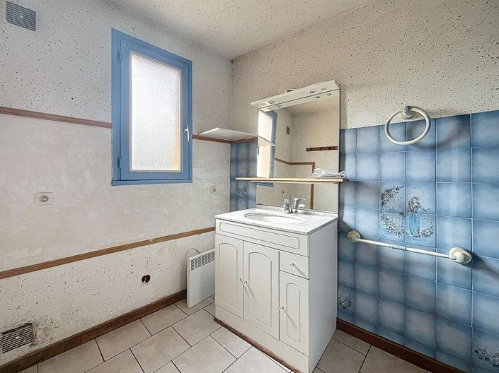 Image No.18-Maison de 4 chambres à vendre à Condat-en-Combraille