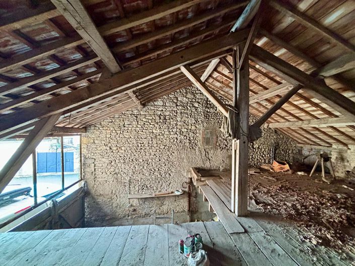 Image No.17-2 Bed House for sale