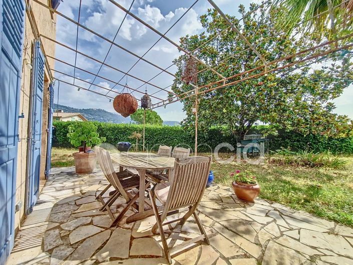 Image No.18-5 Bed House for sale