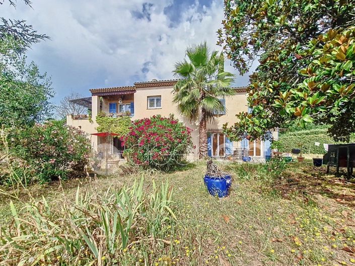 Image No.2-5 Bed House for sale