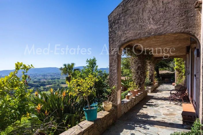 Image No.16-5 Bed House for sale