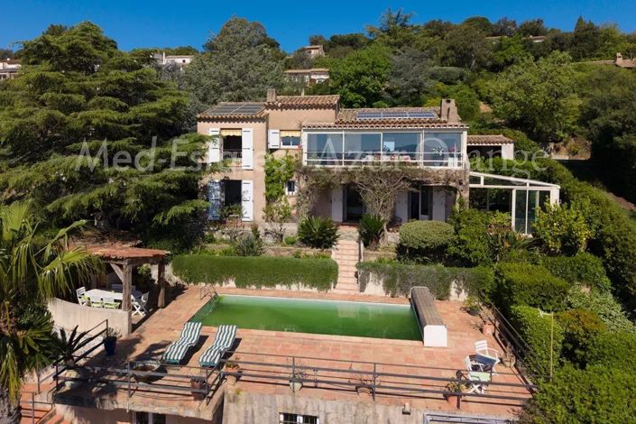 Image No.17-5 Bed House for sale