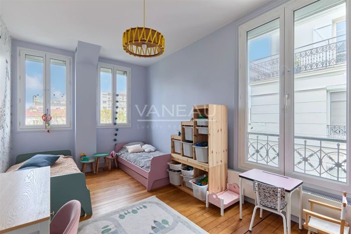 Image No.14-3 Bed Apartment for sale